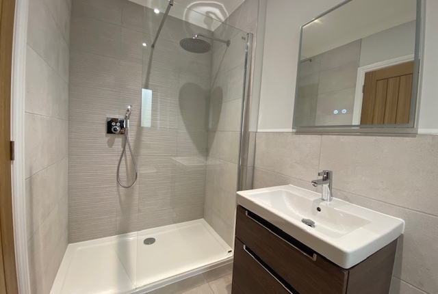 Ensuite 2
