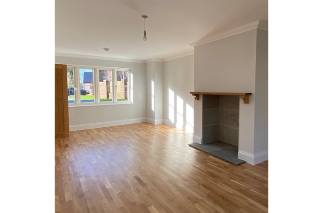 Plot 3 Lounge