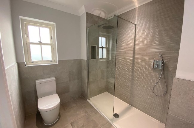 Plot 1 Master Ensuite